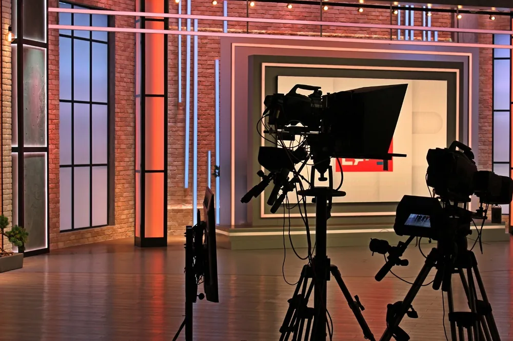 TV and film set cleaning service